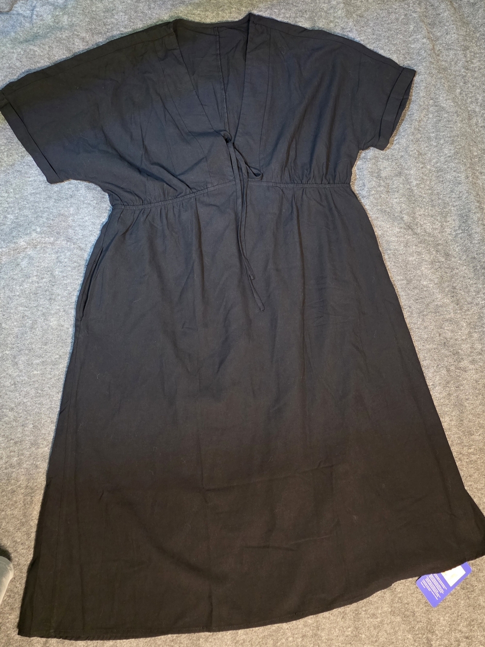 Women’s Black Tie-Waist V-Neck Midi Dress